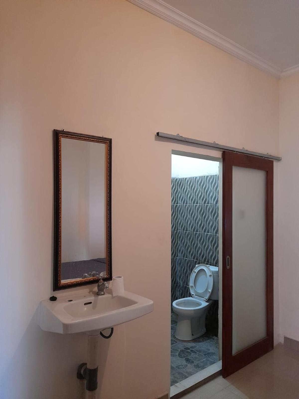 Sindhu Mesari Bungalow Toyapakeh Екстериор снимка